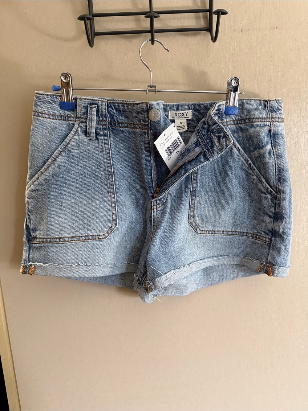 Roxy Women's Light Blue Denim Patch-Pocket Shorts